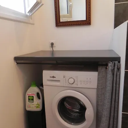Apartman Au Pied Du Baou Avec Jardin Prive *